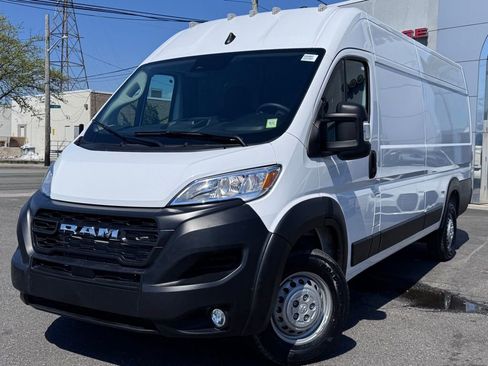 Used 2025 RAM ProMaster 3500 w/ Convenience Group FWD image 3