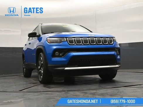 Used 2022 Jeep Compass Limited AWD/4WD image 37