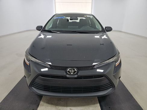 Used 2024 Toyota Corolla LE FWD image 2