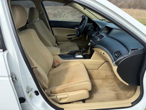Used 2011 Honda Accord LX image 17