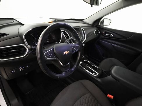 Used 2021 Chevrolet Equinox LT image 10