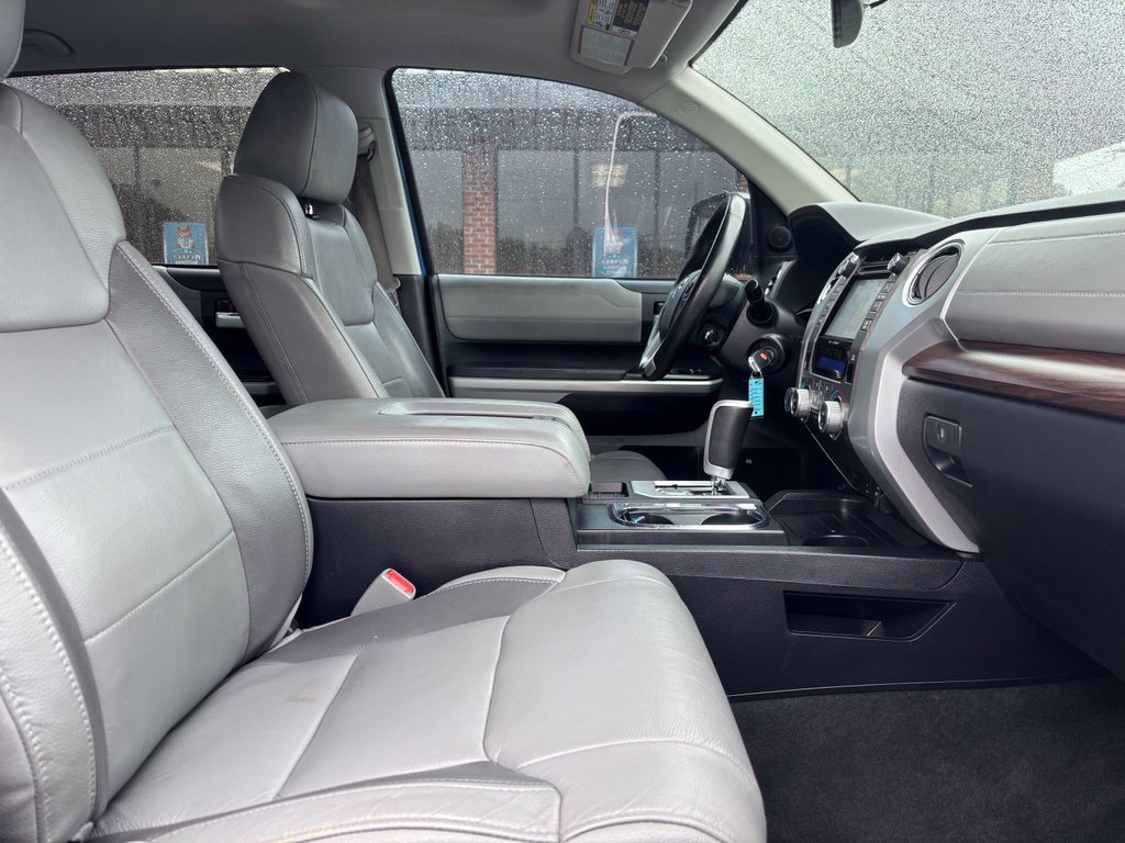 Used 2018 Toyota Tundra Limited w/ Limited Premium Package AWD/4WD image 30
