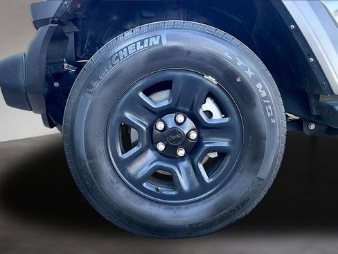 Used 2023 Jeep Wrangler Unlimited Sport AWD/4WD image 8
