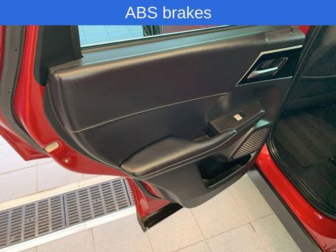 Used 2023 Mitsubishi Outlander SE Black Edition AWD/4WD image 12