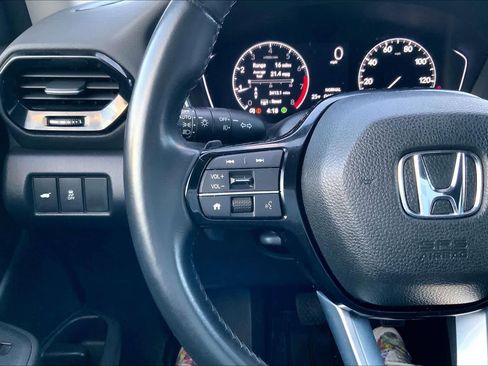 Used 2023 Honda Pilot Touring image 23