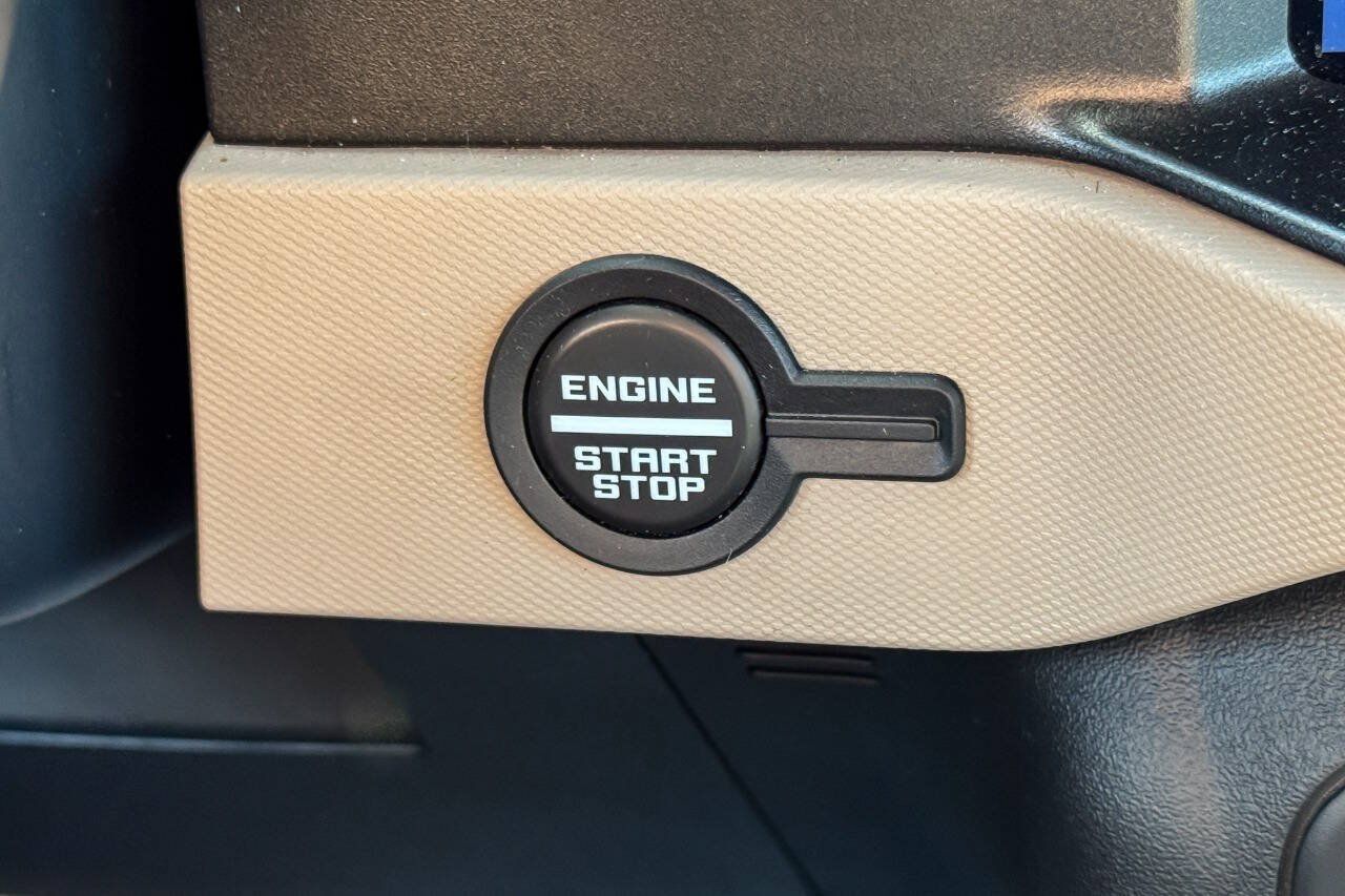 Used 2022 Ford Bronco Wildtrak AWD/4WD image 24
