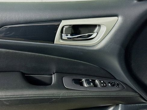 Certified 2020 Nissan Pathfinder SV AWD/4WD image 15