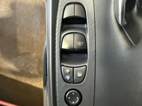 Used 2024 Nissan Sentra SV FWD image 15
