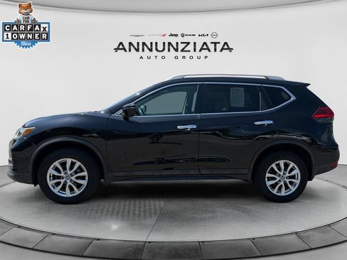 Used 2017 Nissan Rogue SV AWD/4WD image 2