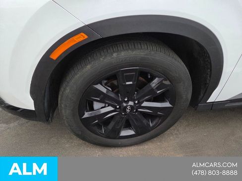 Used 2025 Hyundai Palisade XRT AWD/4WD image 3