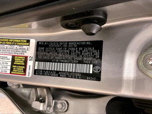 Used 2019 Toyota Camry XLE FWD image 20