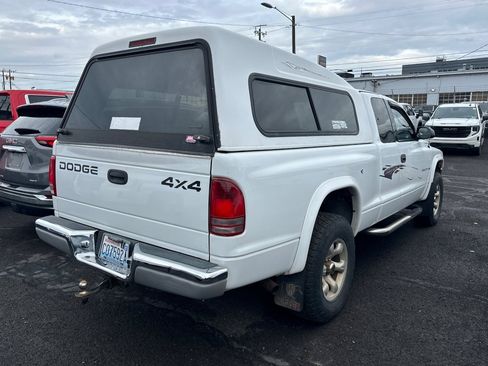 Used 2000 Dodge Dakota Sport image 2