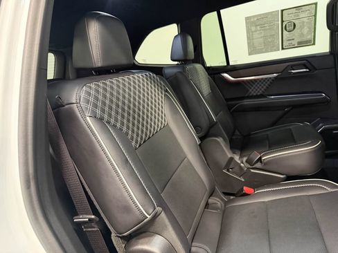 Used 2024 GMC Acadia Denali w/ LPO, Floor Liner Package FWD image 67