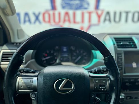 Used 2018 Lexus GX 460 Premium w/ Premium Package image 20