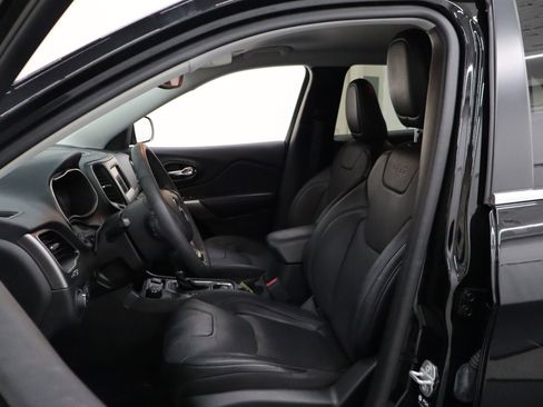 Used 2021 Jeep Cherokee Latitude Lux AWD/4WD image 11