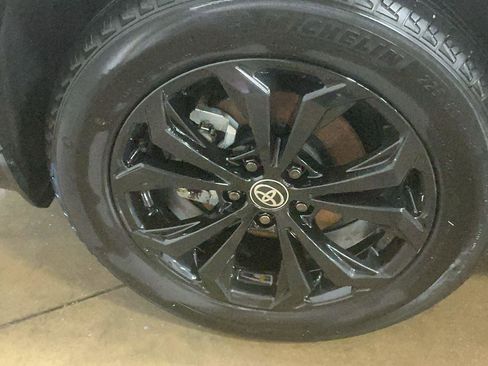 Used 2025 Toyota RAV4 XSE w/ Advanced Technology Package image 7