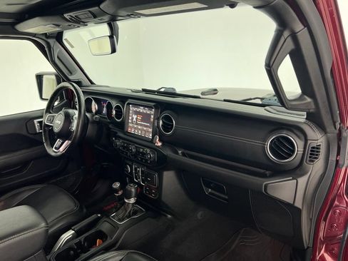 Used 2021 Jeep Wrangler Unlimited Sahara AWD/4WD image 26