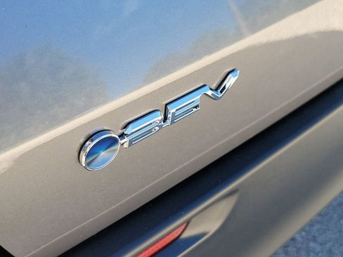 New 2026 Toyota bZ FWD image 7