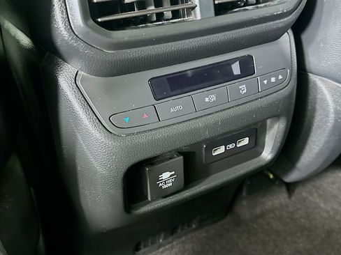 Certified 2023 Honda Pilot TrailSport image 10