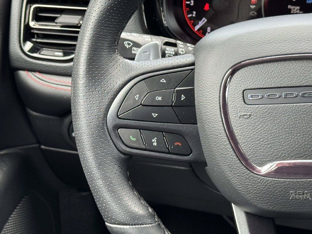 Used 2025 Dodge Durango GT AWD/4WD image 25