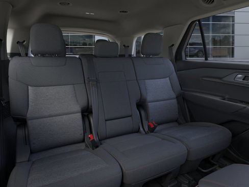 New 2026 Ford Explorer Active RWD image 5