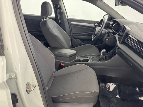 Used 2025 Volkswagen Jetta Sport FWD image 21