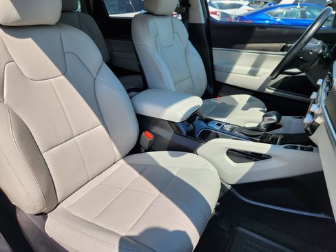 Used 2020 Kia Telluride EX w/ EX Premium Package image 15