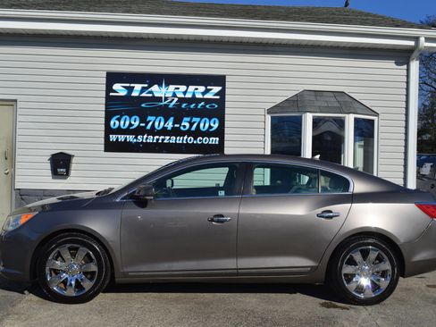 Used 2010 Buick LaCrosse CXL image 2