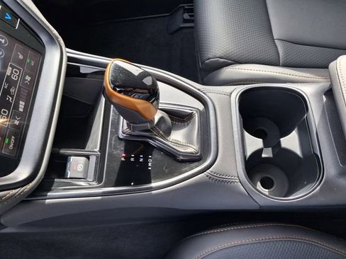 Used 2025 Subaru Outback Wilderness image 27