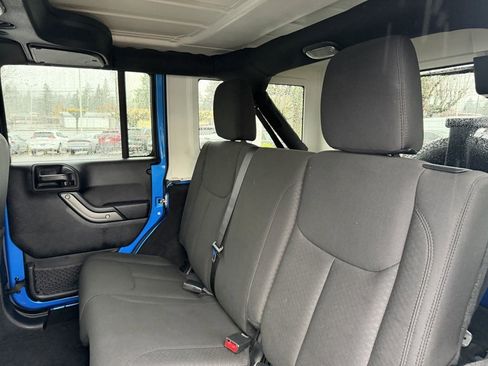 Used 2016 Jeep Wrangler Unlimited Sport w/ Quick Order Package 24S image 28