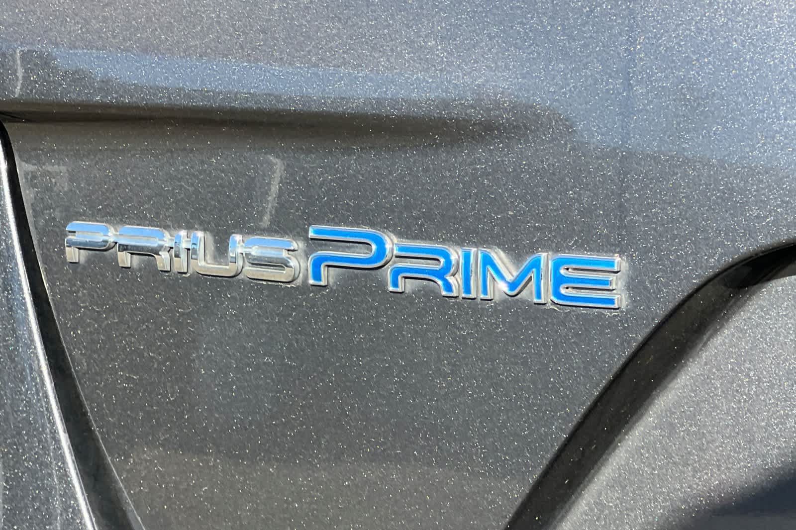 Used 2021 Toyota Prius Prime LE FWD image 24