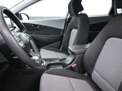 Used 2021 Hyundai Kona SE FWD image 11