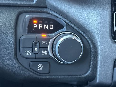 New 2026 RAM 1500 Express AWD/4WD image 19