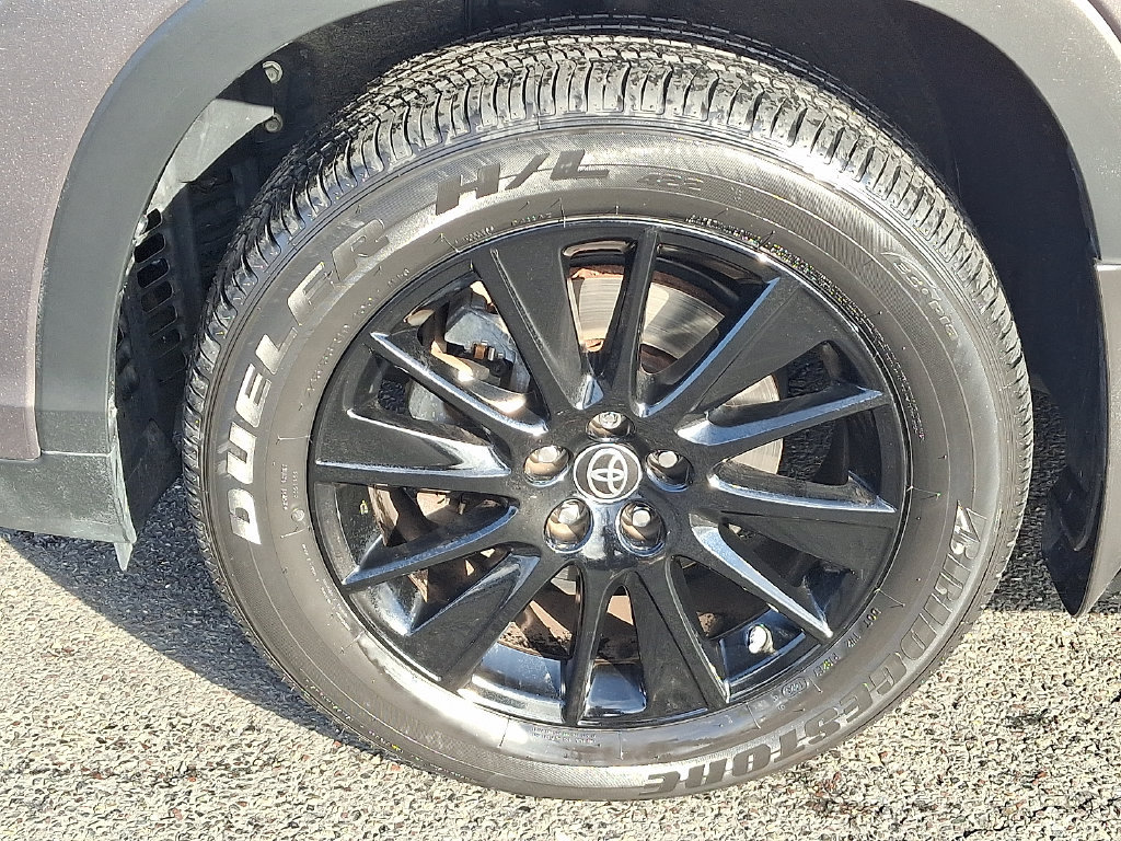 Certified 2019 Toyota Highlander SE AWD/4WD image 8