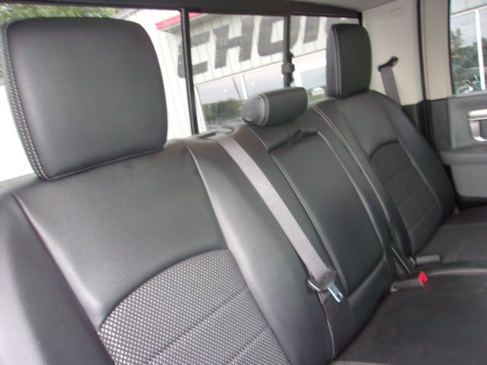 Used 2019 RAM 1500 Warlock AWD/4WD image 16