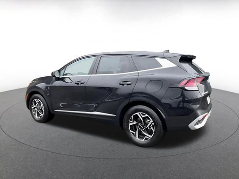 Used 2025 Kia Sportage LX image 10