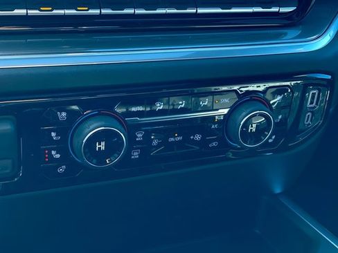 New 2026 Chevrolet Silverado 1500 High Country image 16