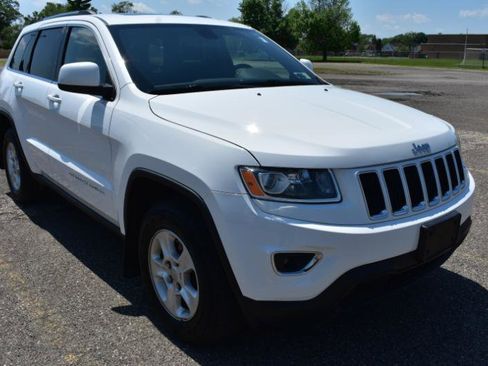 Used 2015 Jeep Grand Cherokee Laredo w/ Quick Order Package 23E AWD/4WD image 2