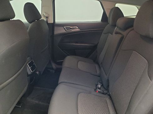 Used 2024 Kia Sportage LX FWD image 18