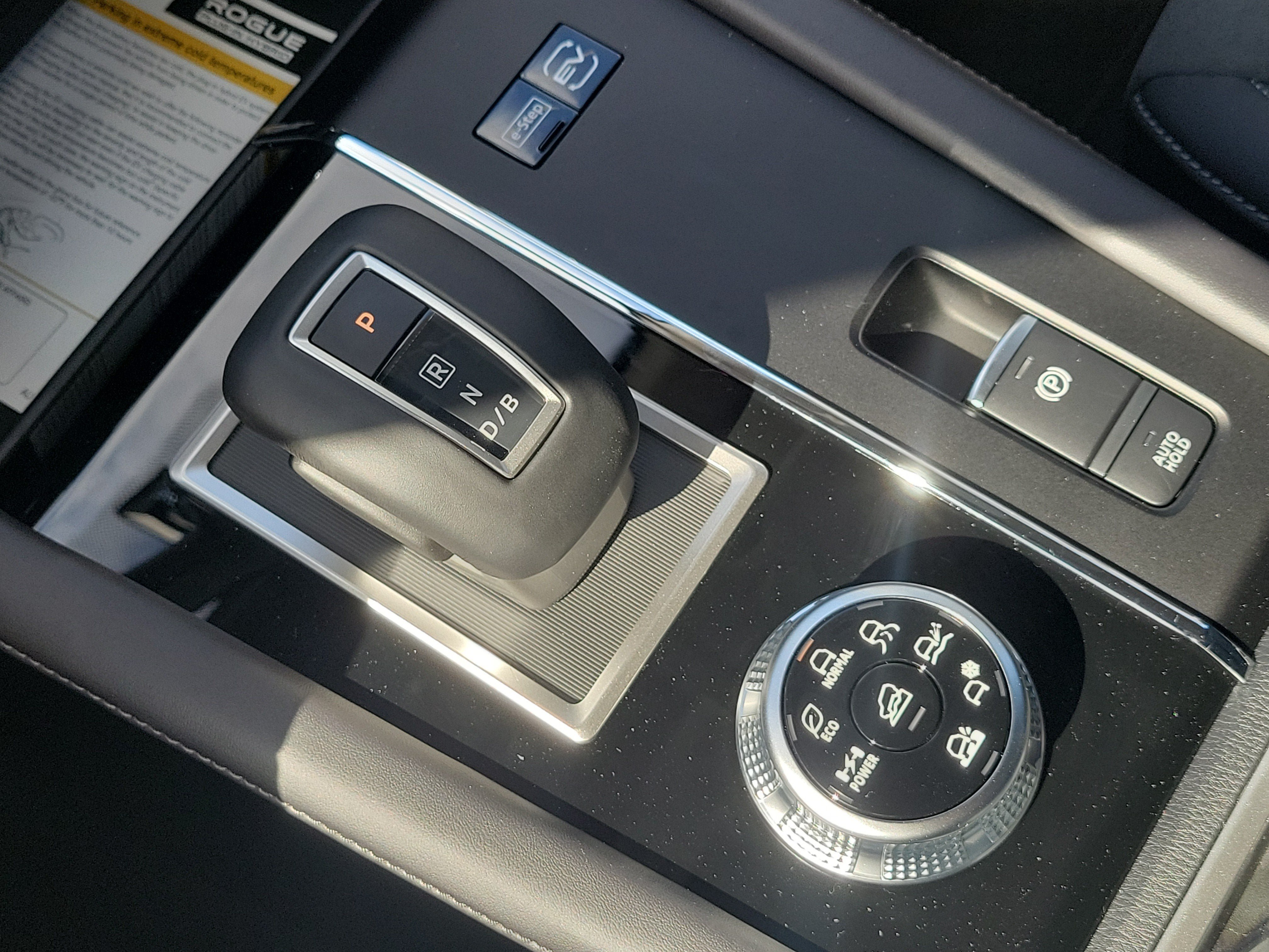New 2026 Nissan Rogue SL AWD/4WD image 30