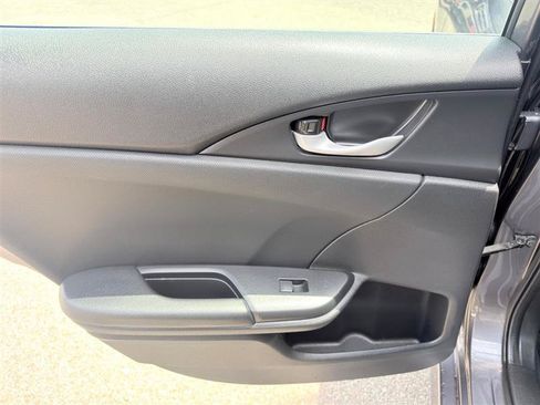 Used 2020 Honda Civic Sport image 17