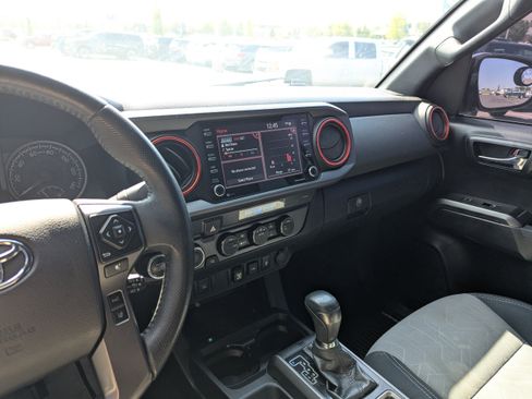 Used 2021 Toyota Tacoma TRD Off-Road AWD/4WD image 21