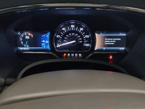 Used 2015 Lincoln Navigator 2WD w/ Equipment Group 101A Reserve image 23