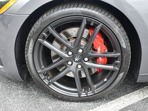 Used 2018 Maserati GranTurismo Sport image 52