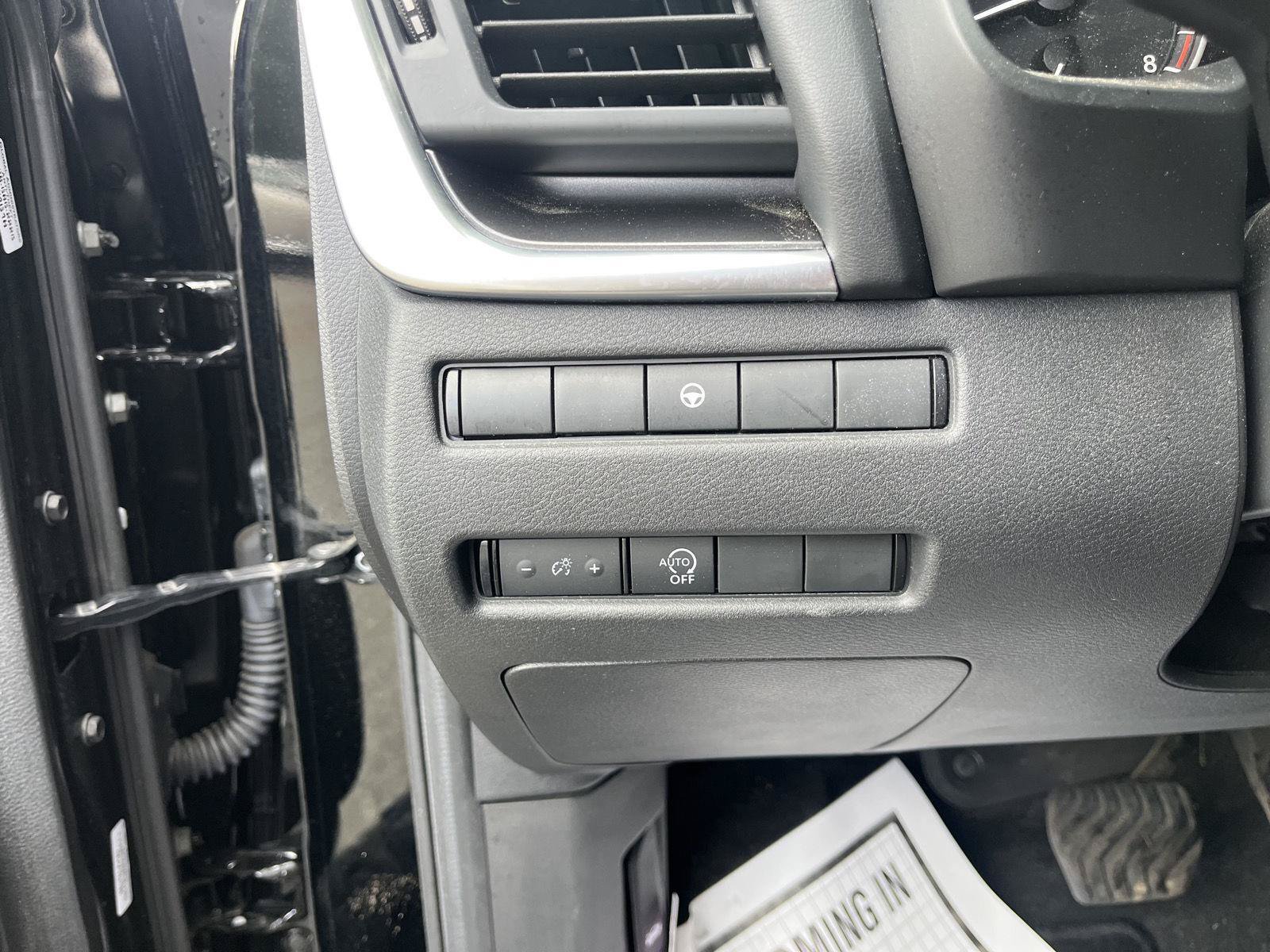 Certified 2023 Nissan Rogue SV AWD/4WD image 30