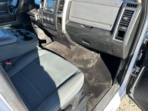 Used 2015 RAM 3500 SLT w/ Cold Weather Group image 15