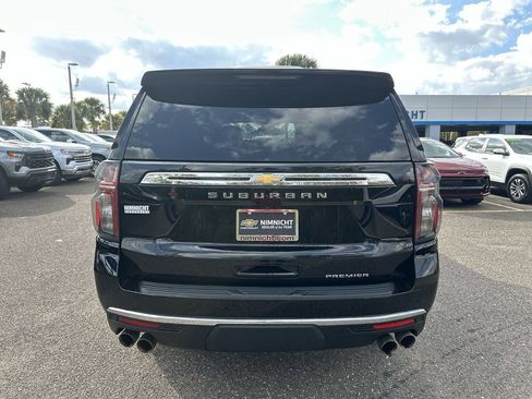 Used 2024 Chevrolet Suburban Premier RWD image 15