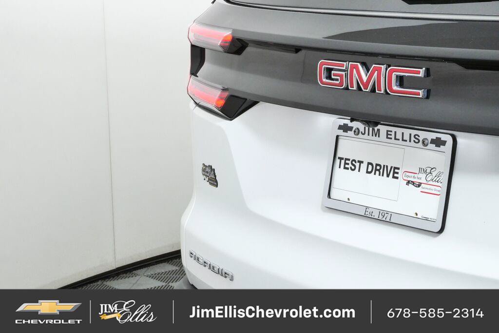 Certified 2025 GMC Acadia Elevation FWD image 34
