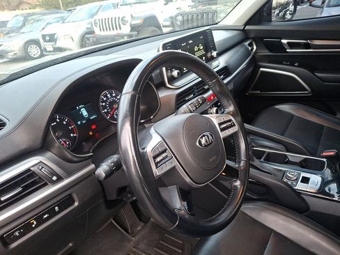 Used 2020 Kia Telluride LX image 25