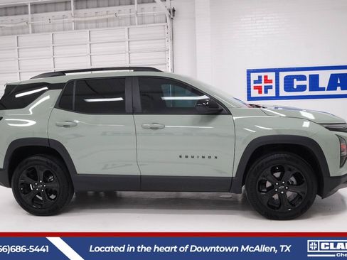 Used 2026 Chevrolet Equinox LT w/ Midnight Edition FWD image 4